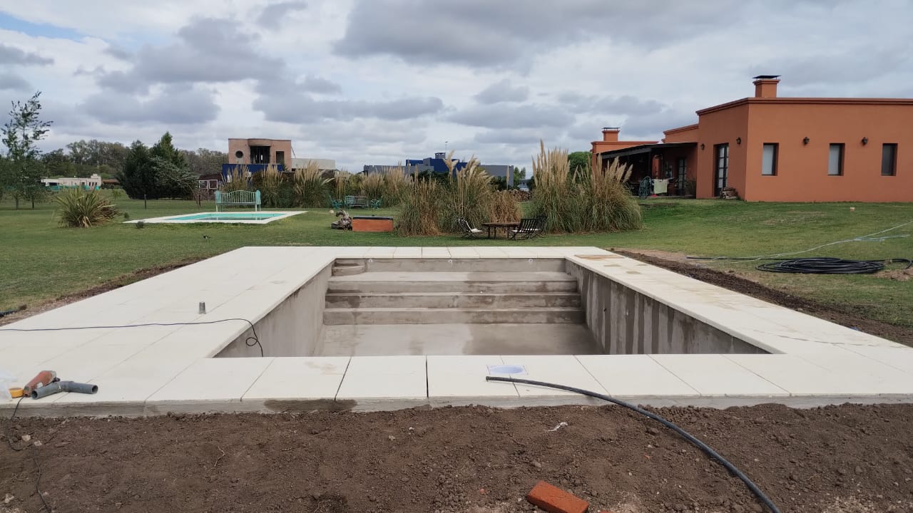 Obra de Piletas Báez